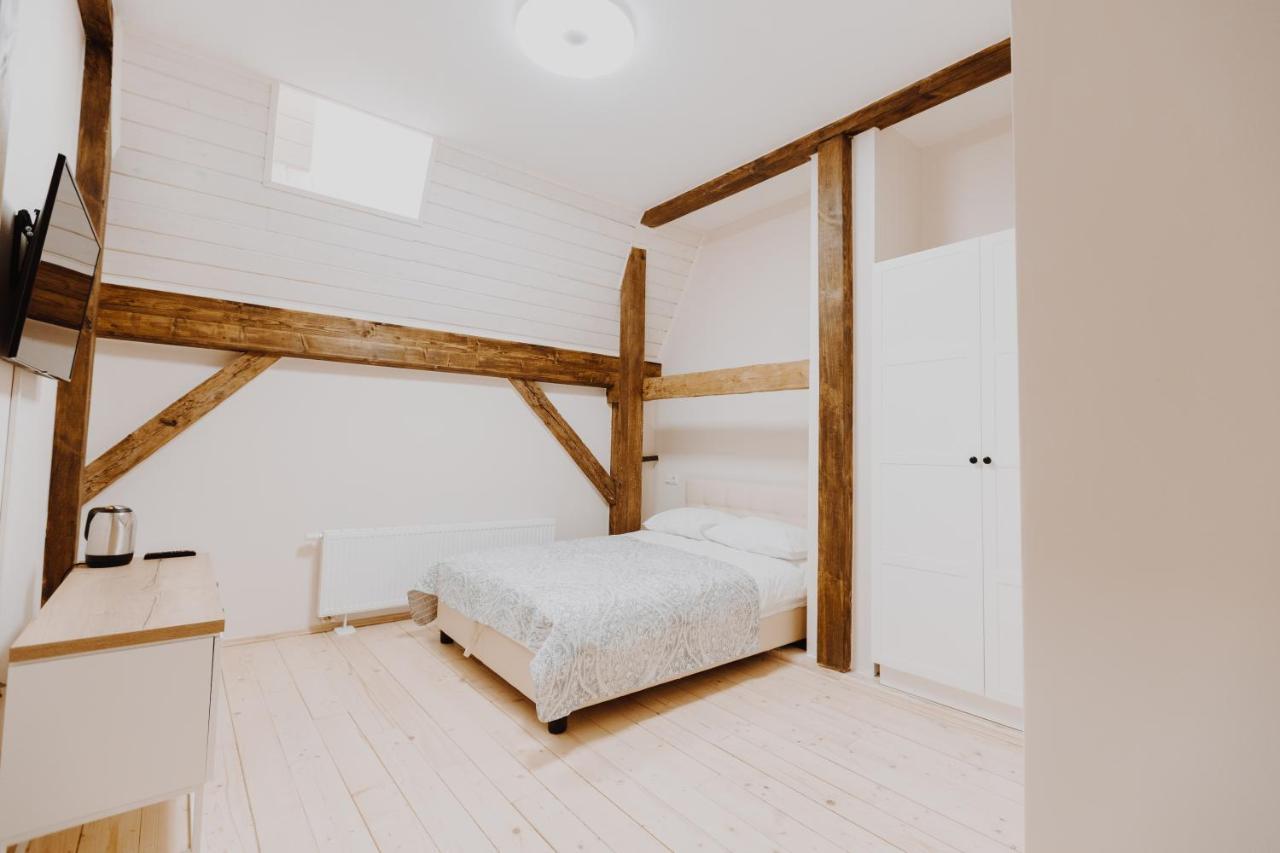 Hotel N°10 Лвив Екстериор снимка
