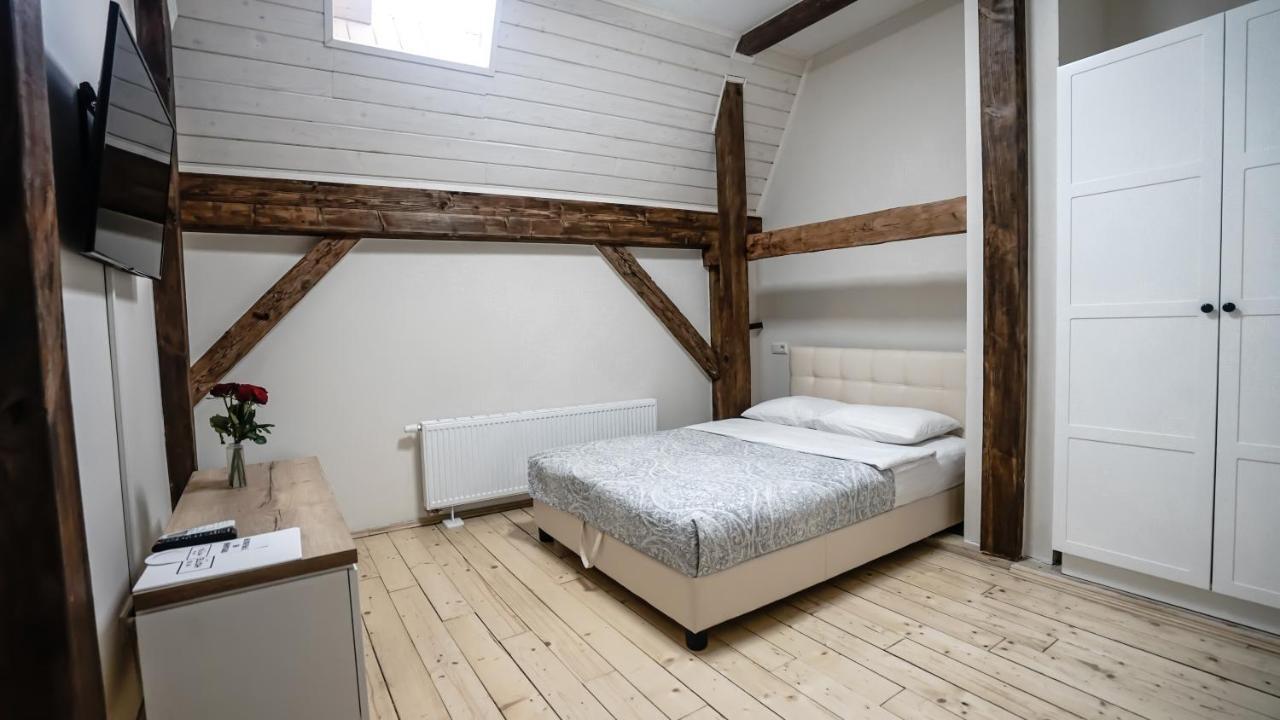 Hotel N°10 Лвив Екстериор снимка