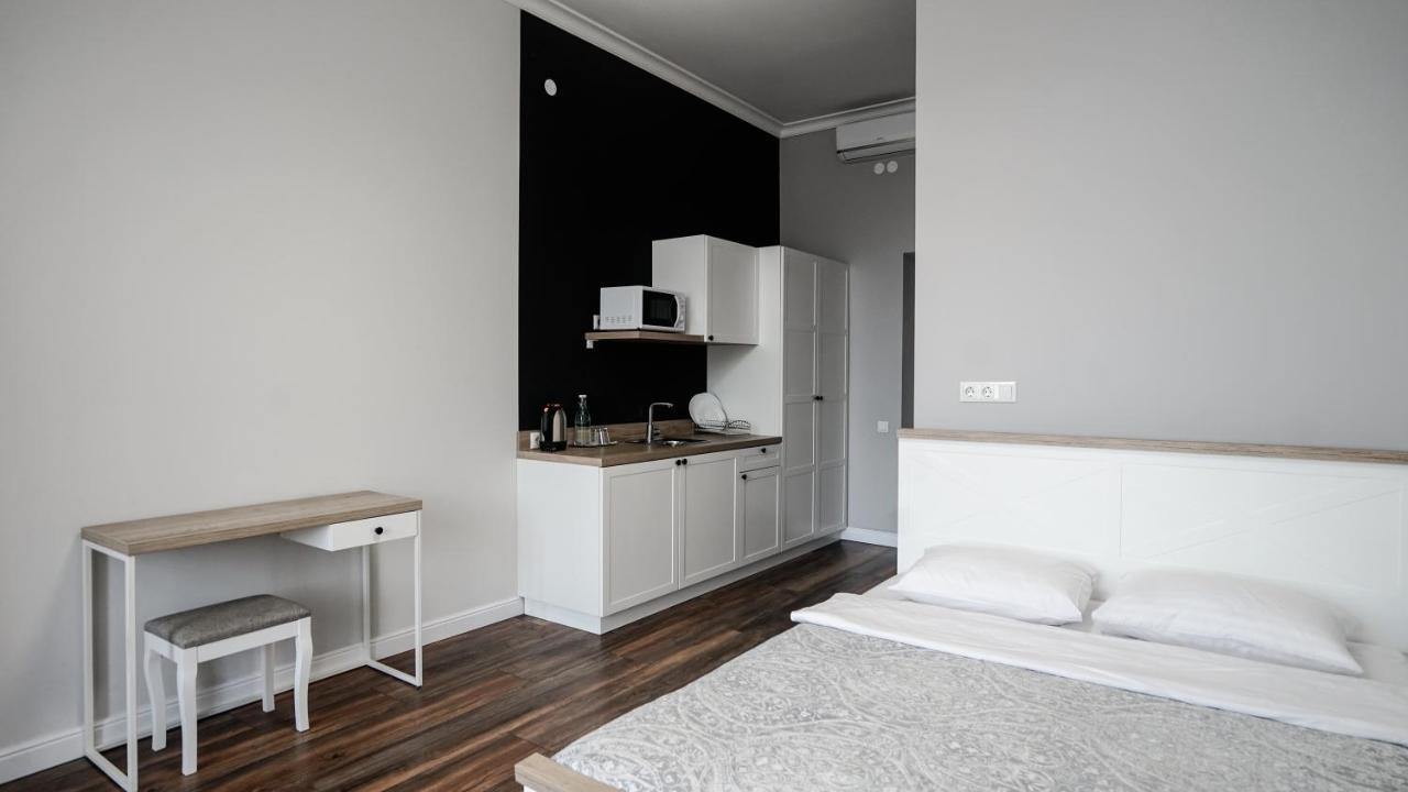 Hotel N°10 Лвив Екстериор снимка
